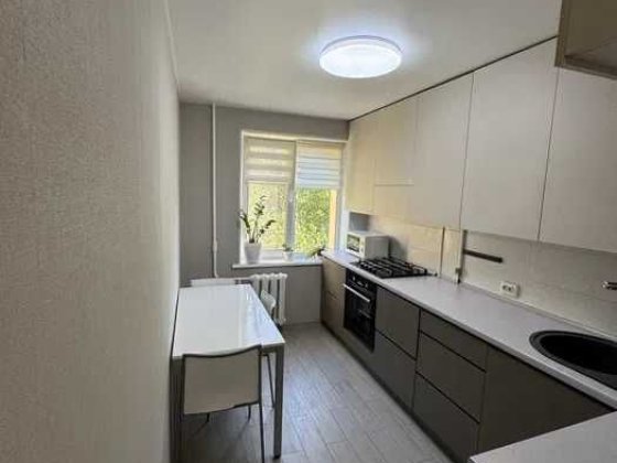 Сдам 2к квартиру в центре. Дніпро