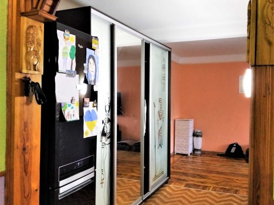 Сдам 3-х комнатную квартиру по ул В. Сергиенко 8 с УСЛОВИЕМ.