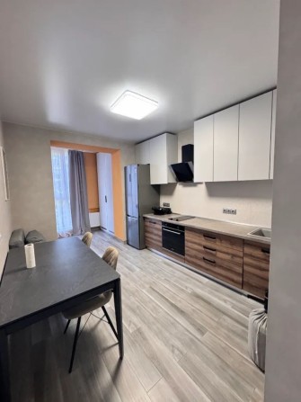 Сдам 2 ком квартиру ЖК Семейный Высоковольтная Науки Дафи - фото 1