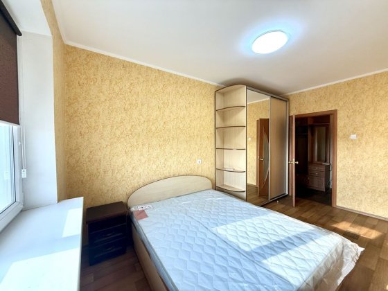 Здається в оренду 2 кімн квартира з паркомісцем  піски південний пески