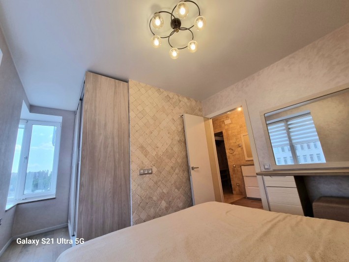 От месяца!  Левый берег.  Большая 1 к кв. Риелторы не звоните - фото 1