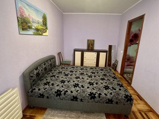 Сдам 2-комнатную квартиру Бочарова 3