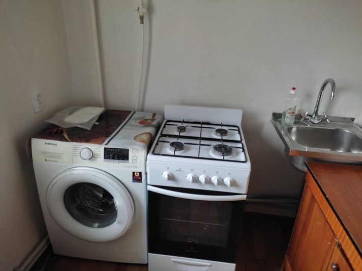 Сдаю в центре Корабельного района 1-к. квартиру . - фото 1