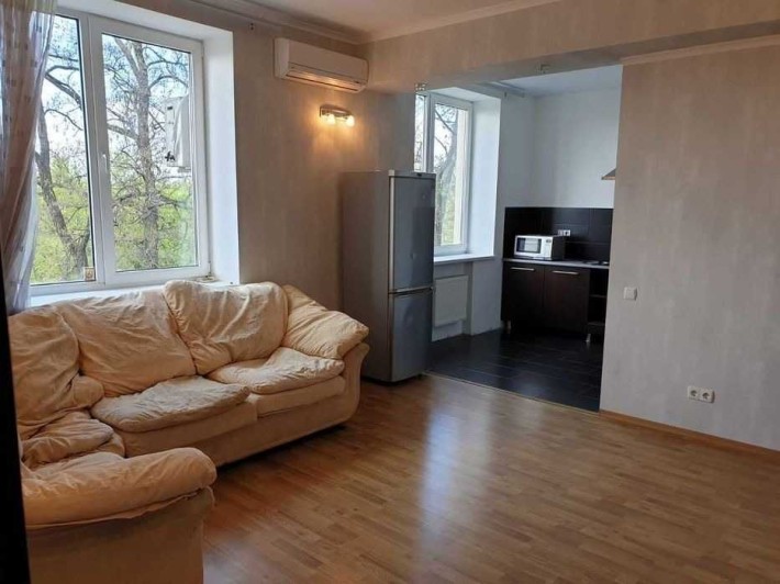 Сдам 2-к квартиру в центре на Сталеваров по проспекту Соборный - фото 1