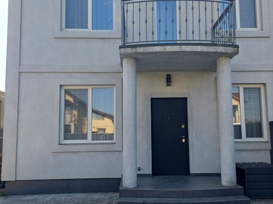 Здам таун з двориком і паркомісцем +бомбосховище Софіївська Борщагівка