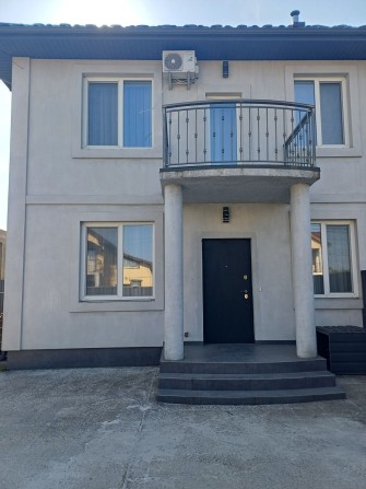 Здам таун з двориком і паркомісцем +бомбосховище - фото 1