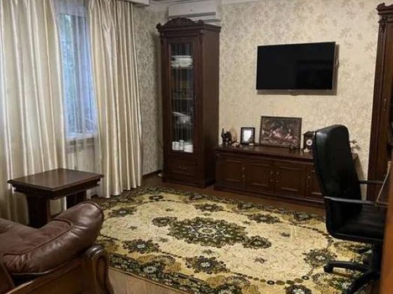 Продаж 3-к квартири вул Драгоманова 5 Дарницький район Киев