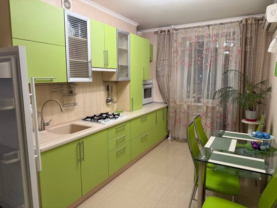 Простора укомплектована квартира з балкономв ЖК Софія Софіївська Борщагівка