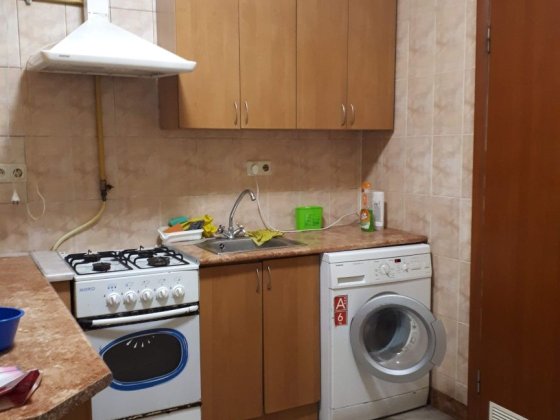 Здаю ліжко місце кімната під ключ для 2-3  чол Васильків