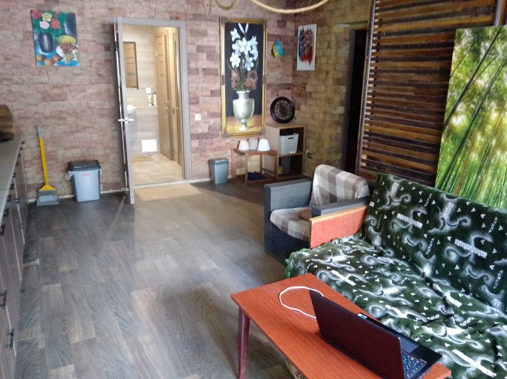 Здається простора кімната у Вишгороді – готово до заселення! - фото 1