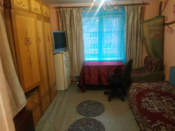 хозяйка сдам комнату все по телефону Хмельницький