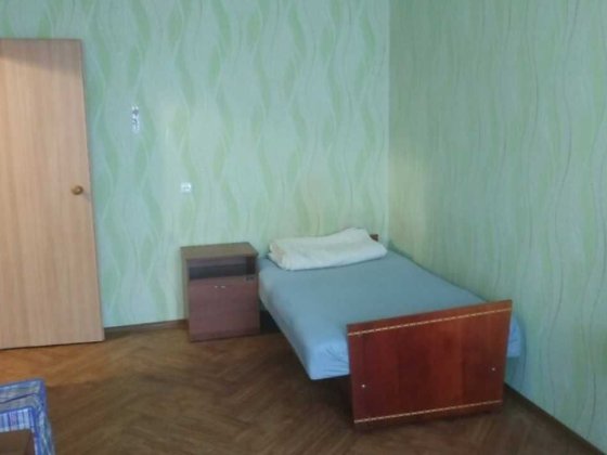 Оренда місця в кімнаті для студентки на Карпенка(Дружба)без господарів Тернополь