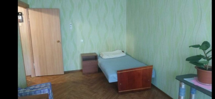 Оренда місця в кімнаті для студентки на Карпенка(Дружба)без господарів - фото 1