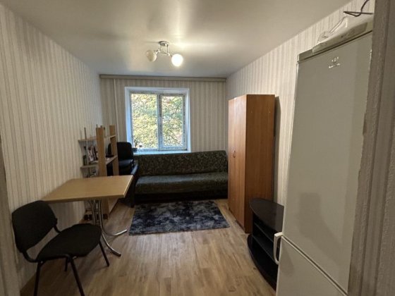 Здам кімнату в гуртожитку в центрі тількі дівчині . Суми