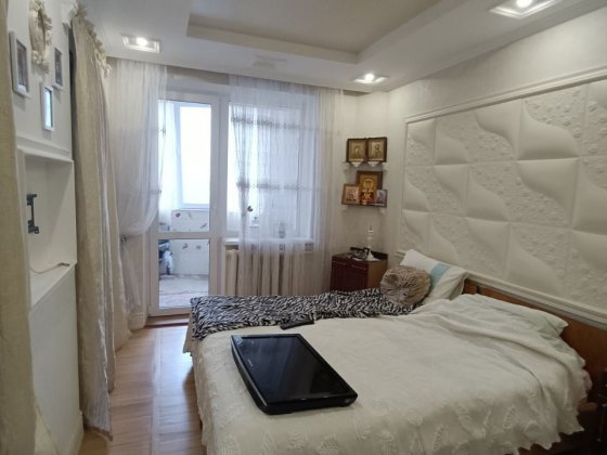 Здам ліжко -місце для проживання дівчини. Шухевича. Рівне