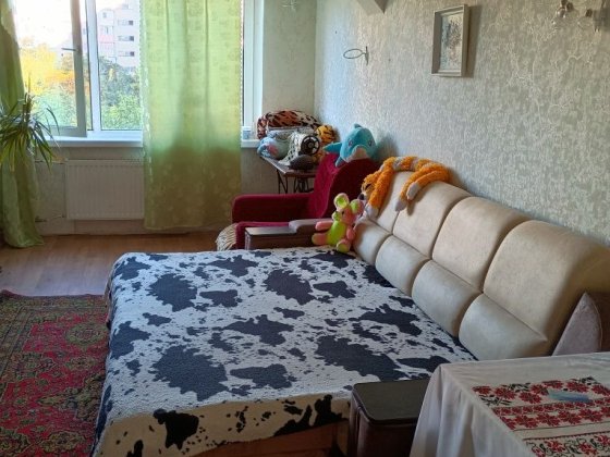 Здається кімната з власницею Сумгаітська Черкаси