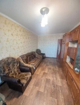 Здаю кімнату для дівчини в ПЗР - фото 1