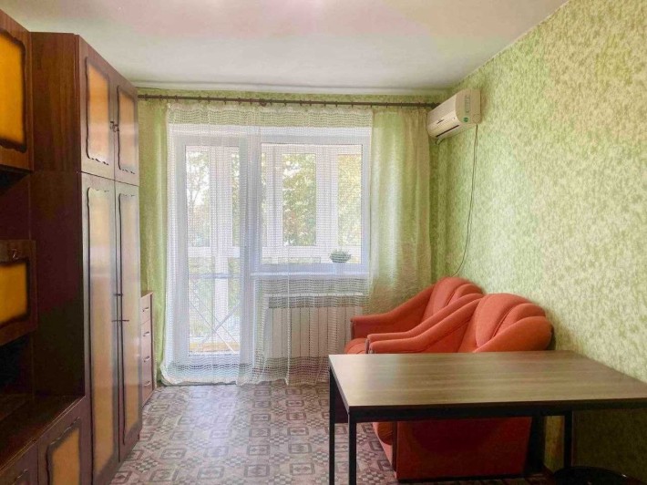 Оренда. Реальна 1-кiмн. квартира (цегла, ліфт), поруч метро 23 Серпня - фото 1