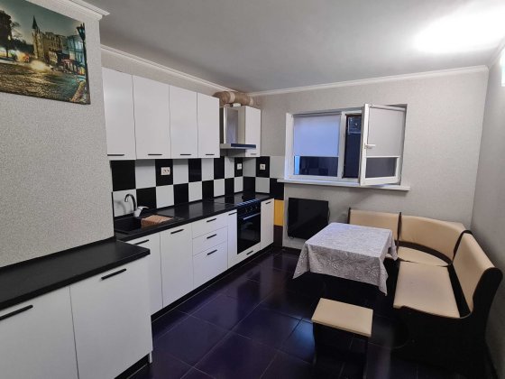 Без %. 1к в ЖК Оксамитовий, 50 м2, цоколь, фактично в бомбосховищі. Софіївська Борщагівка