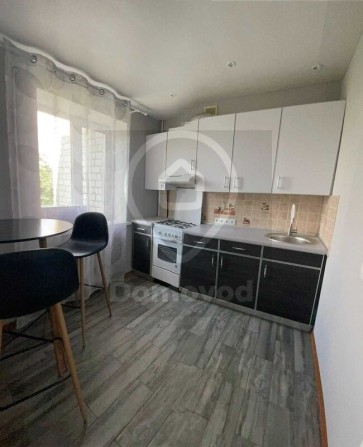 Сдам 2К-Квартиру, П. Поле, пр. Науки 39, м. 23 Августа 3мин. шагом. - фото 1