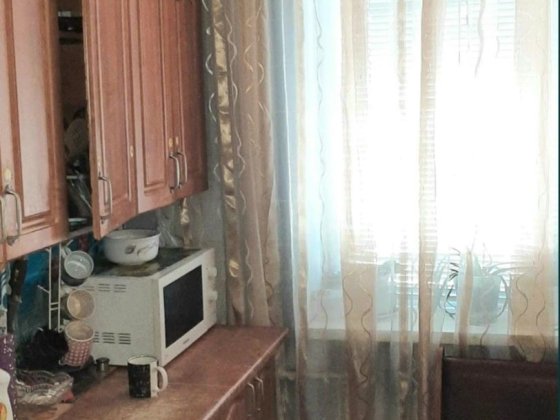 Сдам комнату, правый берег, женщине БЕСПЛАТНО! Дніпро