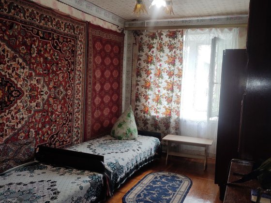 Комната для  женщины на Тополе-1 Днепр