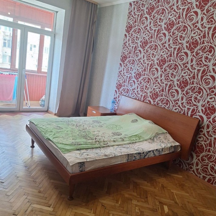 Без комісії. Світло не вимикають. Оренда кімнати з 1 жовтня. Центр. - фото 1