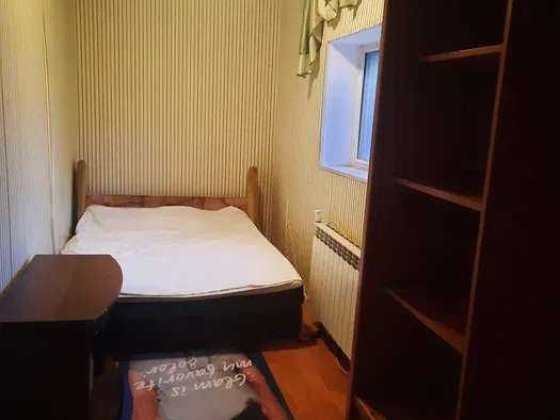 Здається кімната біля Дарницького вокзалу Київ