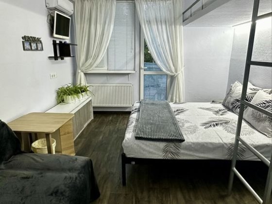 Сдам комнату с балконом в частном доме Одеса