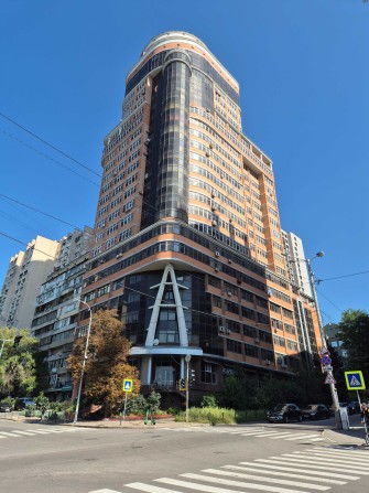 Три кімнати у трикімнатній, м. «Палац Україна» - 7 хв. - фото 1