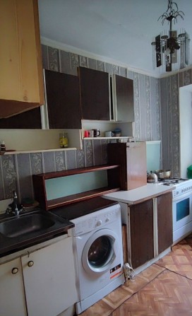 Сдам комнату без хозяйкина Адмиральском проспекте - фото 1