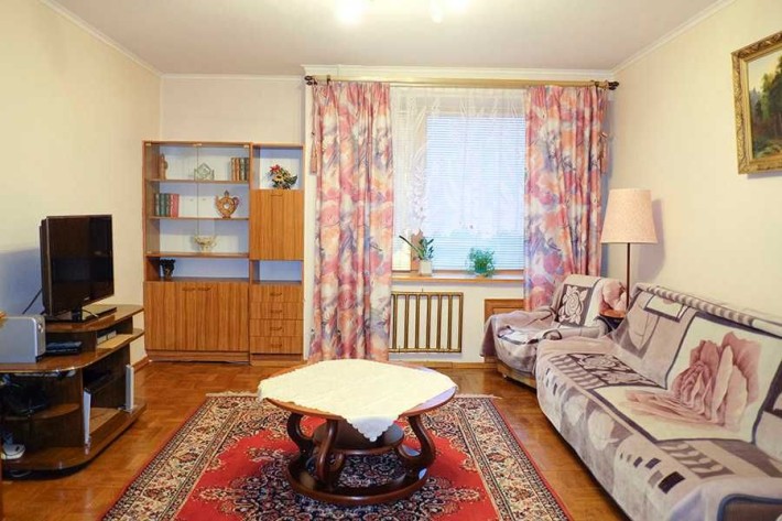 Без хозяев! Центр. ул. Горького (Антоновича) 90, м. Дв-ц Украина - фото 1