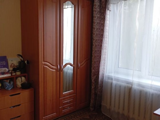 Сдаю   комнату  центр  ст.м. Золотые ворота для 1 работающей девушки . Киев