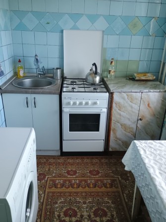 Дві кімнати у трикімнатній без власника - фото 1