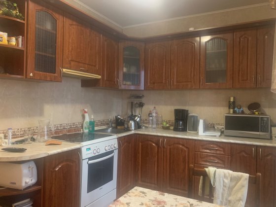 Пропонується в оренду кімната на початку Троєщини. Київ