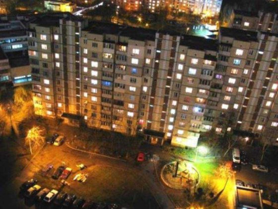 Кімната для 1-ї жінки на  Правди. Поруч Сільпо, Ретровіль. Без хазяїв Київ