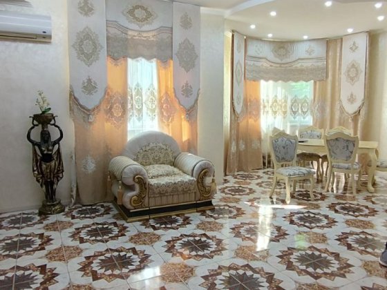 Оренда сучасного будинку в місті! Черновцы