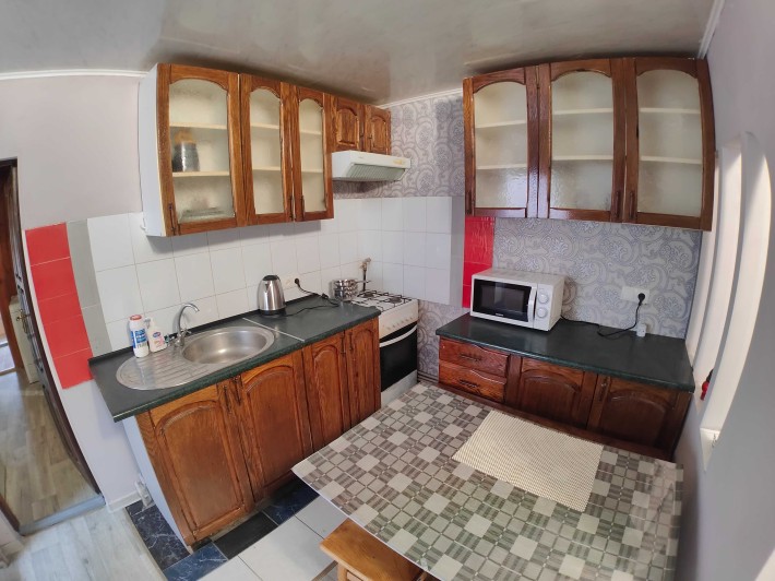 Здається 2-кімн. ч/б по вул.Безручко в р-ні Старого міста,читайте опис - фото 1