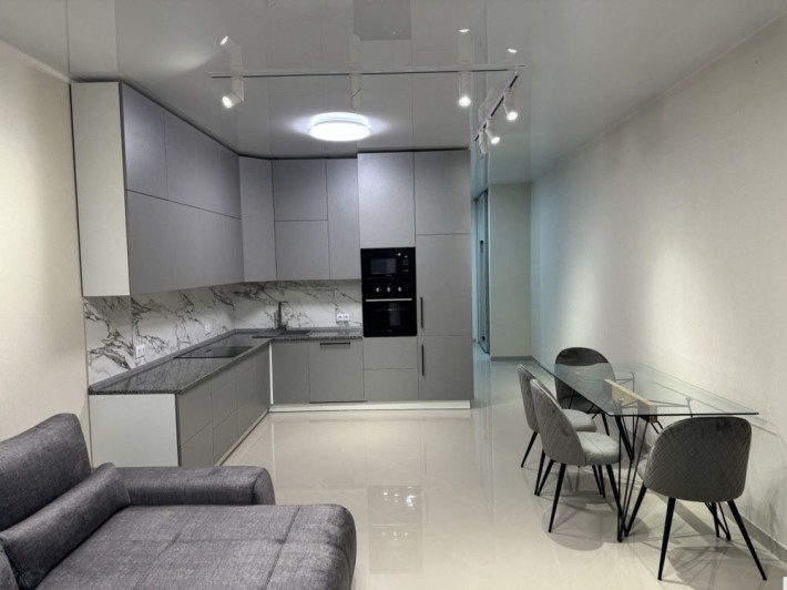 ОРЕНДА ТАУНХАУСА ! 500 метрів м. Осокорки - фото 1