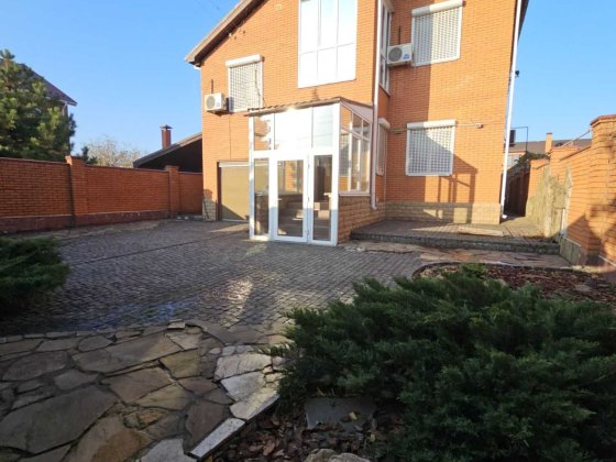 Сдам дом жм Клочко левый берег ул Дальневосточная Дніпро