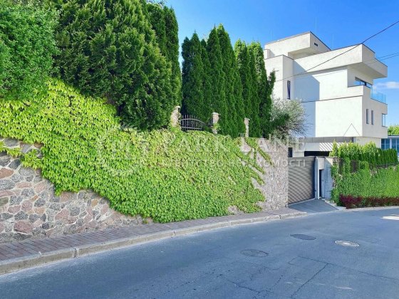 Оренда будинку. Батиєва гора. Солом'янка. 405.4 м.кв. Киев