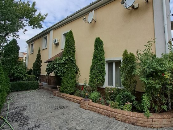 Здам 2 поверховий будинок 250 м2, 6 кімнат, район Виноградарь Киев