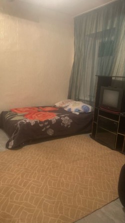 Сдам жилье пол дома - фото 1