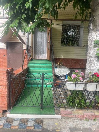 Сдам коттедж в Совиньоне. Свой дворик. Терассы с видом на море. - фото 1