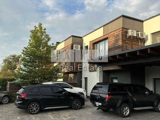 Оренда 3к двохповерхового таунхаусу, Голосіївський район Киев