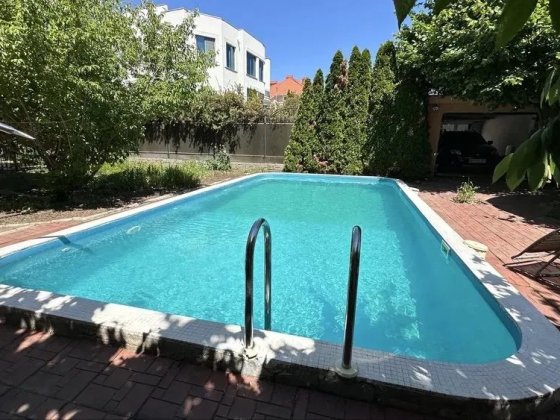 Аренда дома 9 комнат 10 стация Бассейн Подвал МОЖНО ПОД БИЗНЕС Код904 Одесса