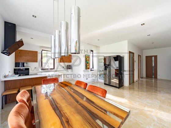 Оренда / Будинок / Святошино, Київ 300м2 Киев