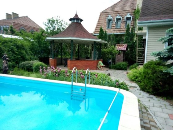 Сдам дом на Петропавловской Борщаговке. Петропавлівська Борщагівка