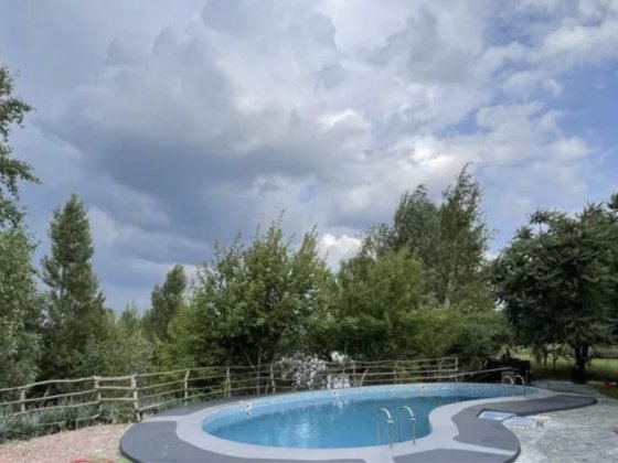 Здам будинок, басейн,баня,сад,озеро під бізнес Вишенки