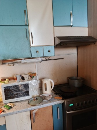 Здам пів дому на 3 кімнати,умови сільські. - фото 1